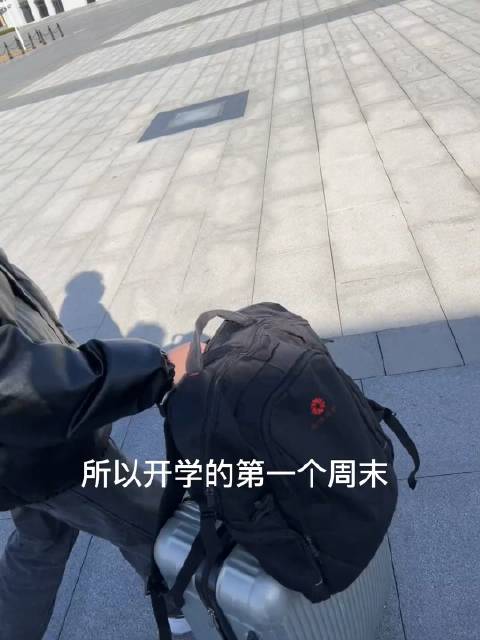 期末周，Kimi的忙碌胜过大学生