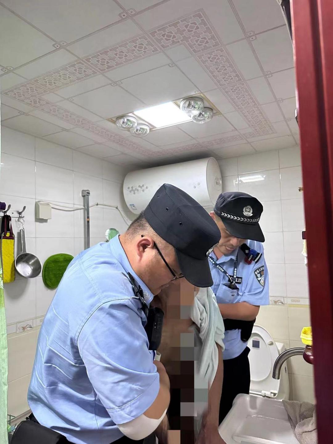 大爷救助女游客遭索赔事件，道德良知与社会正义的碰撞