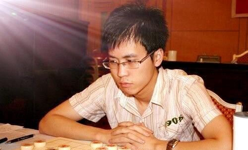 揭秘象棋高手赵鑫鑫，一盘棋价值高达20万元？探寻隐藏高人之路