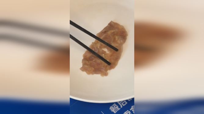 网红李维刚就牛肉卷事件诚恳道歉