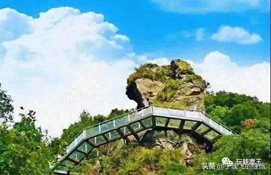 老君山玻璃滑道，极致乐趣体验