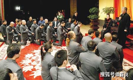 赵本山带辽宁民间艺术团纽约巡演反响热烈，文化交融获高度评价